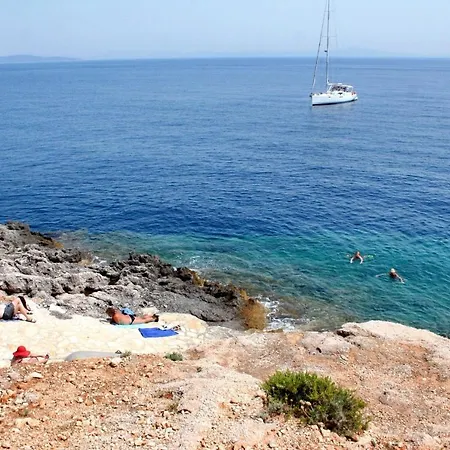 By The Sea Sveta Nedilja, Hvar - 11433 Apartment Sveta Nedelja (Hvar)